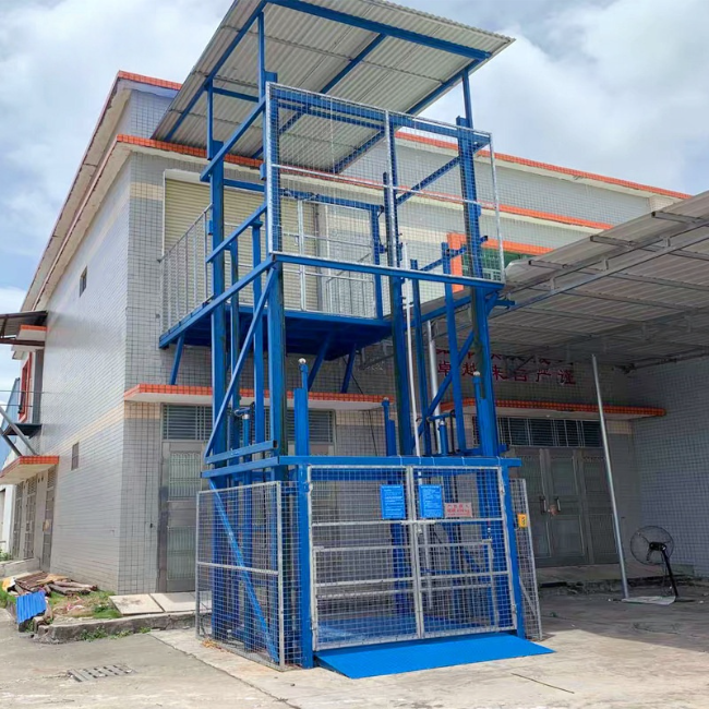 青原建材厂室外升降货梯安装